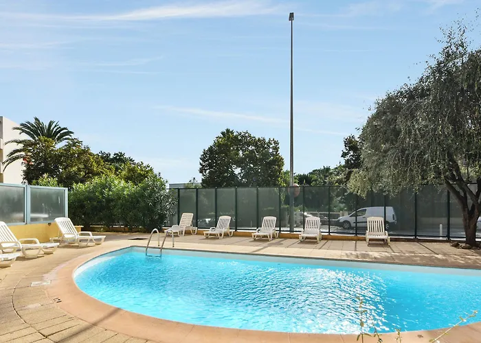 Pierre & La Rostagne Juan-les-Pins