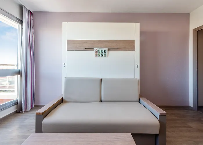 Pierre & La Rostagne Lejlighedshotel 3*