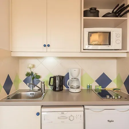 מלון דירות Pierre & La Rostagne