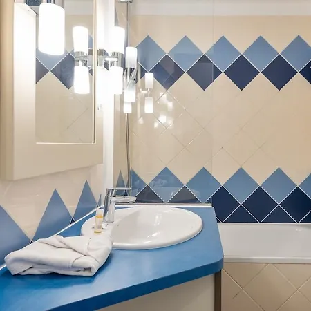 Pierre & La Rostagne Aparthotel 3*