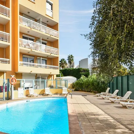 Pierre & La Rostagne Aparthotel 3*
