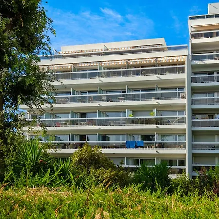 Pierre & La Rostagne ז'ואן-לה-פינס