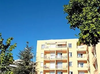 Pierre & La Rostagne Ζουάν λε Πιν