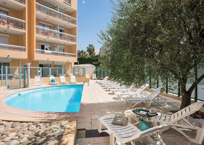 Aparthotel Pierre & La Rostagne