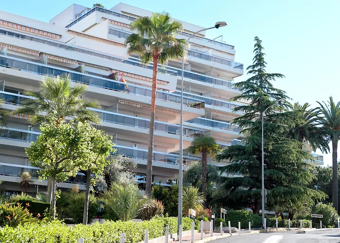 Pierre & La Rostagne 3* Juan-les-Pins