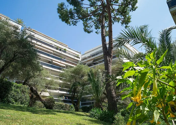 Aparthotel Pierre & La Rostagne Juan-les-Pins