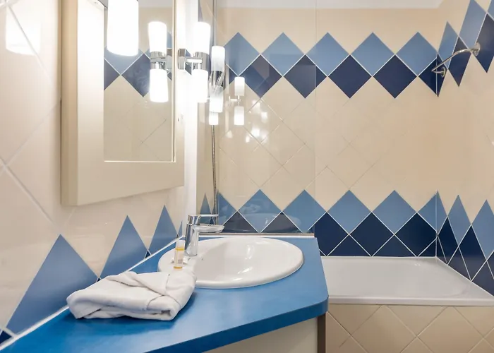 皮里埃瓦卡斯住宅酒店 - 拉罗斯塔格 3*