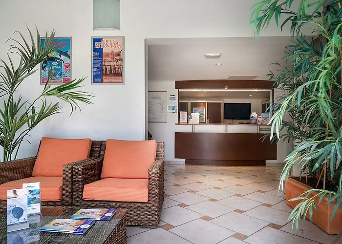 皮里埃瓦卡斯住宅酒店 - 拉罗斯塔格 3*